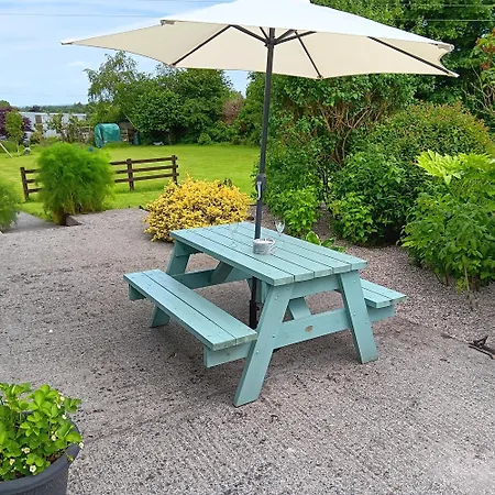 From In East Galway 度假居 Ballycrossaun
