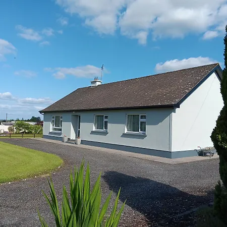 度假居 From In East Galway Ballycrossaun