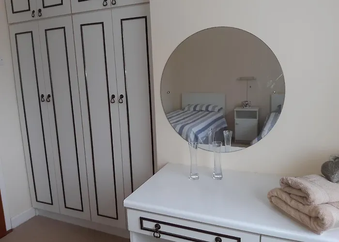 From In East Galway Hébergement de vacances Ballycrossaun