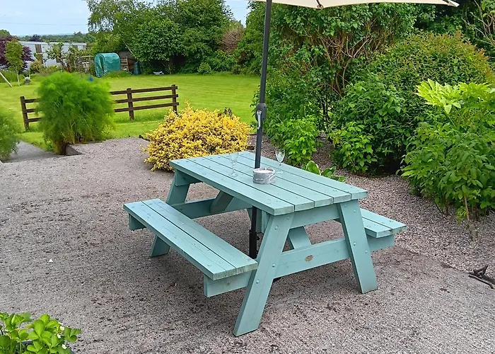 From In East Galway Hébergement de vacances Ballycrossaun